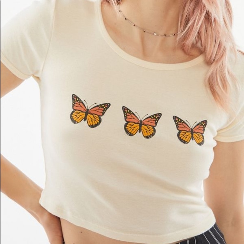 Butterfly trio cute top!